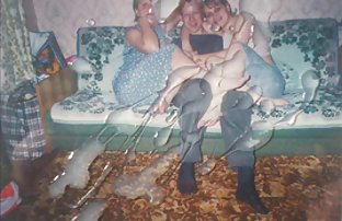 ახალგაზრდა mistinguet დედა